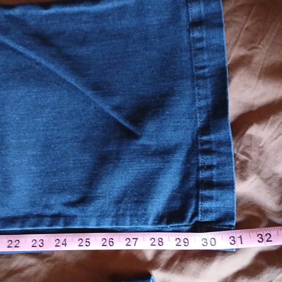 Gloria Vanderbilt Wide Leg Jeans - Picture 8 of 13